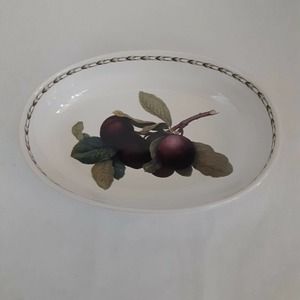 Queen's Hooker Fruit Oval Casserole Dish Plums Collectable Beautiful